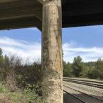 Column showing concrete deterioration.}